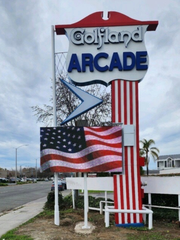 Golfland Sunnyvale Exterior Signage